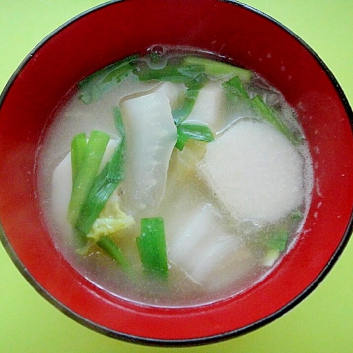 里芋と白菜ニラの味噌汁